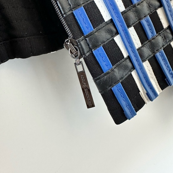 Adolfo Dominguez short vest jacket size 6 tricoloured statement piece 🤍💙🖤 - Picture 3 of 17